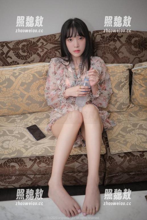 Kang Inkyung的私拍，谁说情人节只有玫瑰花可以绽放嘛！